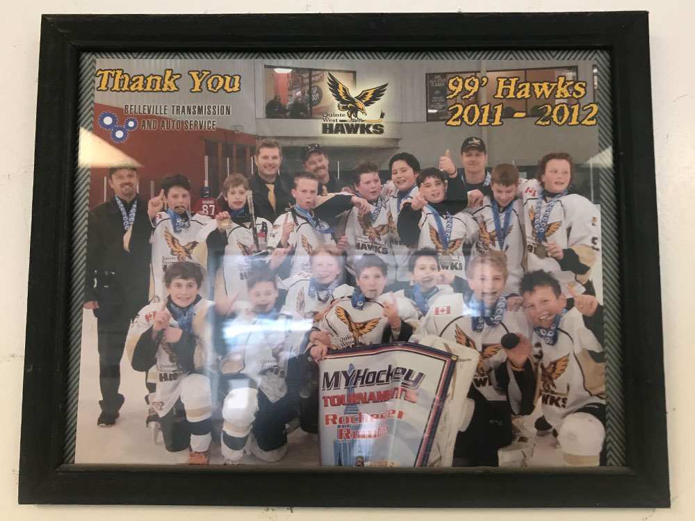 2011-2012 thank you picture of the Quinte West Hawks team